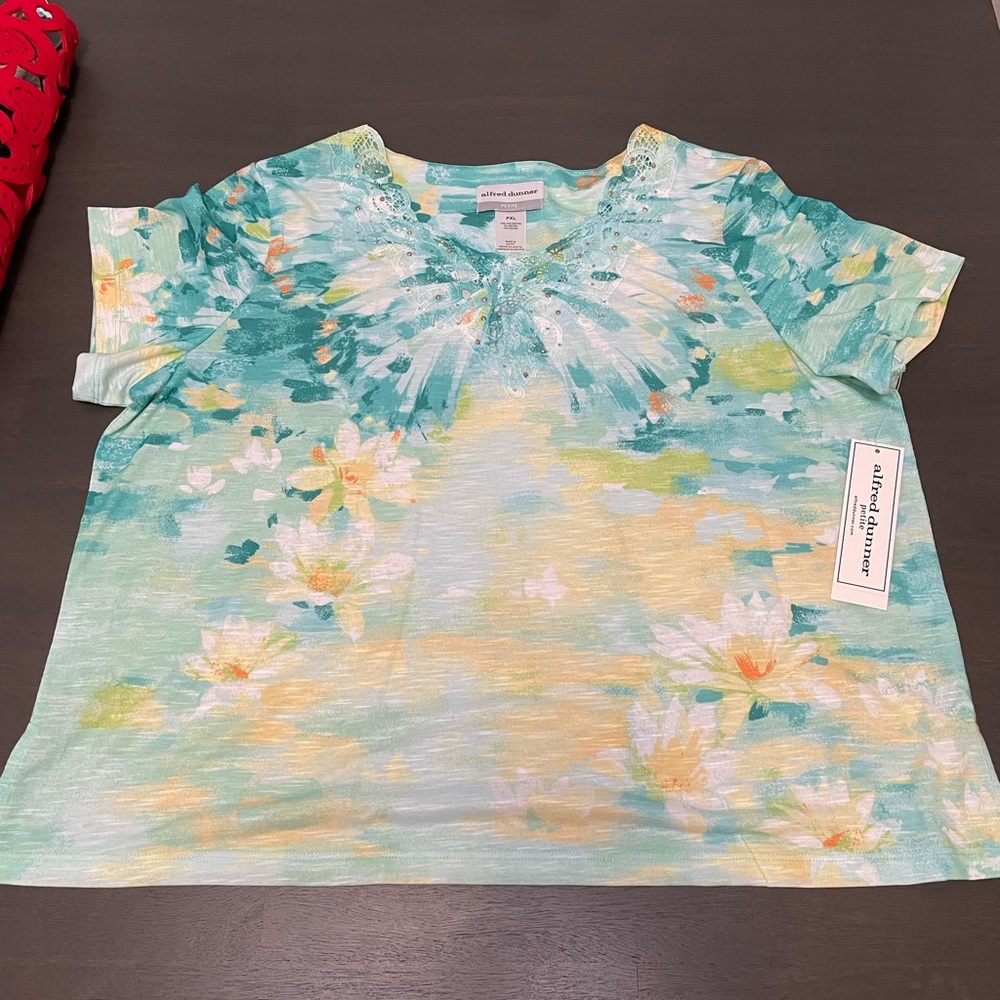Alfred Dunner Petite 2X blouse. Never been worn